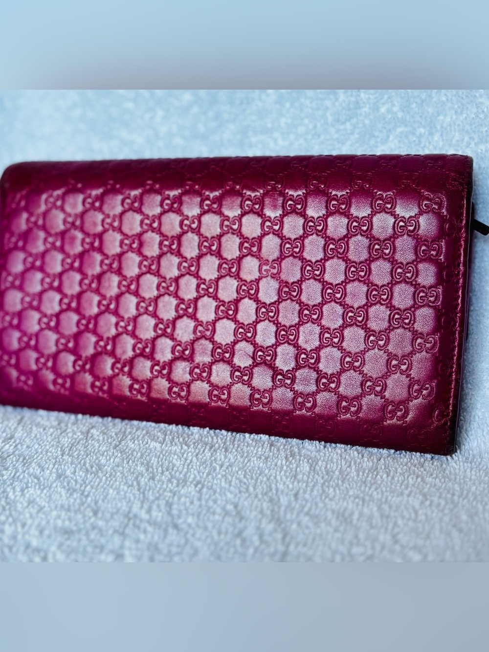 Gucci Quilted GG Leather Wallet in Deep Berry - Picture 2 of 4